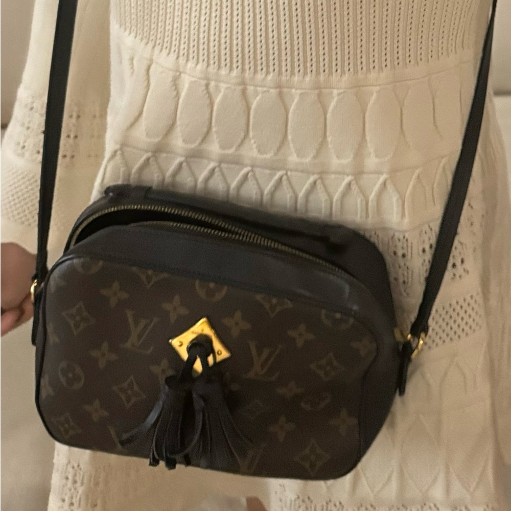LV  monogram saintonge handbag